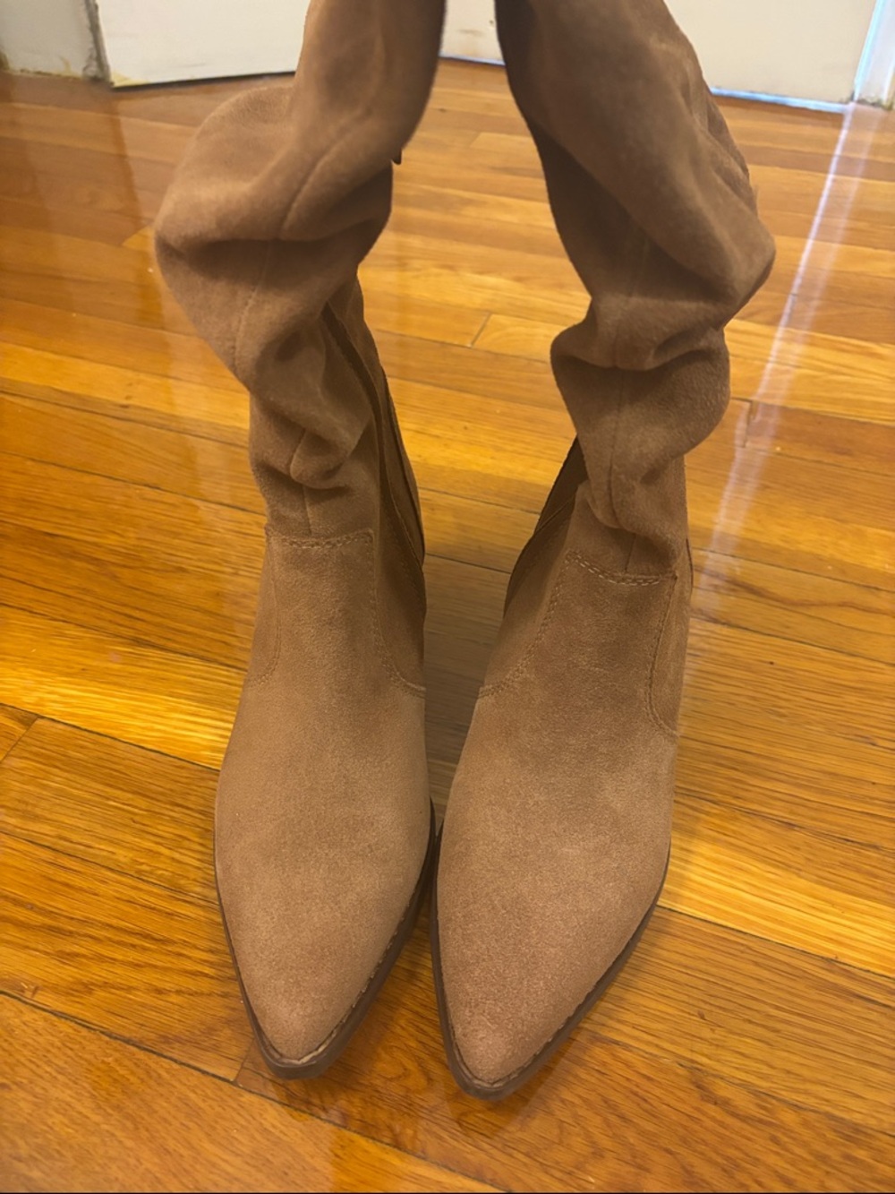 Women's Tan Western Boots - Picture 4 of 7